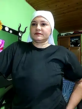 Snapshot of zulaija_masih chatting on 26, 9, 2025 zulaija masih online show from 26, 9, 2025
