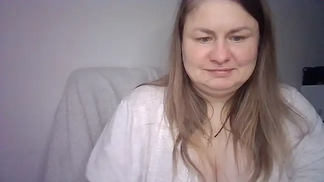 Snapshot of MartaXLove chatting on 28, 9, 2025 MartaXLove online show from 28, 9, 2025