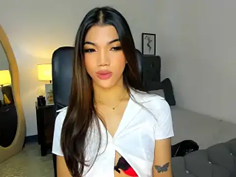 CassieSommereux online show from 16, 11, 2025