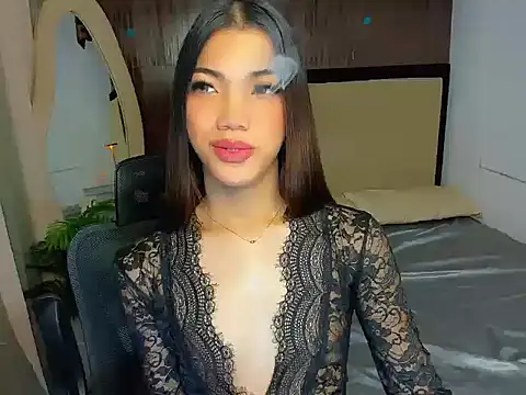 CassieSommereux online show from 19, 12, 2025