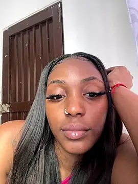 zaracollins01 online show from 13, 12, 2025