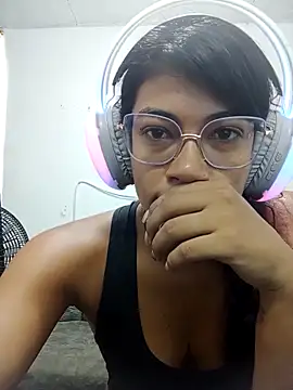 Dulce2415 online show from 20, 5, 2026