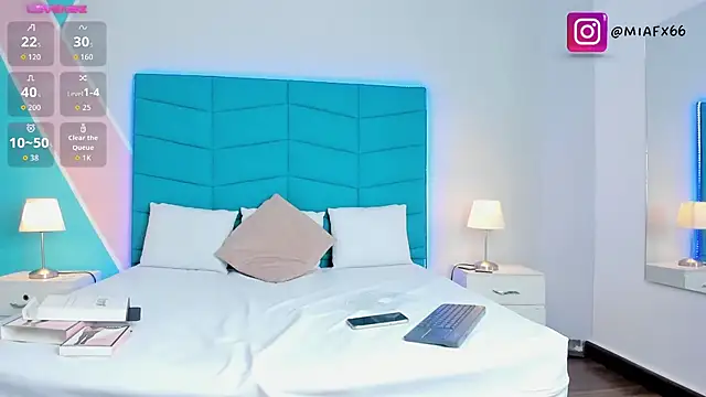  mia foxx online show from 11, 9, 2025