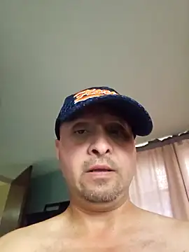 Snapshot of RasingSpark chatting on 18, 12, 2025 RasingSpark online show from 18, 12, 2025