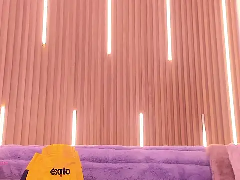 ArianaSantana online show from 4, 12, 2025