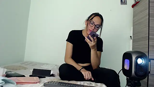 Snapshot of missblu chatting on 9, 1, 2026 missblu online show from 9, 1, 2026