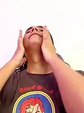 La-Gatatrans online show from 5, 10, 2025