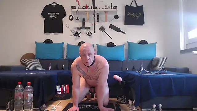 Snapshot of Sklave-Sille chatting on 23, 4, 2026 Sklave-Sille online show from 23, 4, 2026
