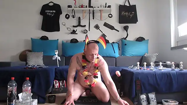 Snapshot of Sklave-Sille chatting on 17, 6, 2026 Sklave-Sille online show from 17, 6, 2026
