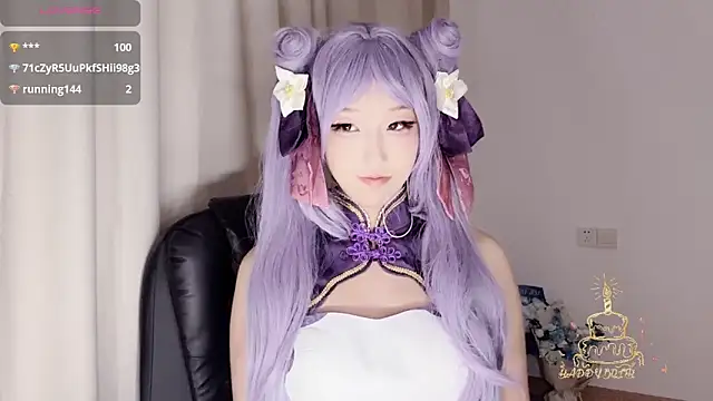 Snapshot of Winnie666- chatting on 14, 10, 2025 Winnie666- online show from 14, 10, 2025