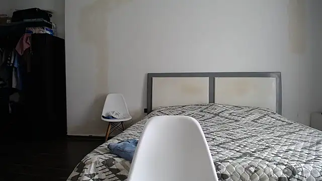 Manuela lara  online show from 5, 2, 2026