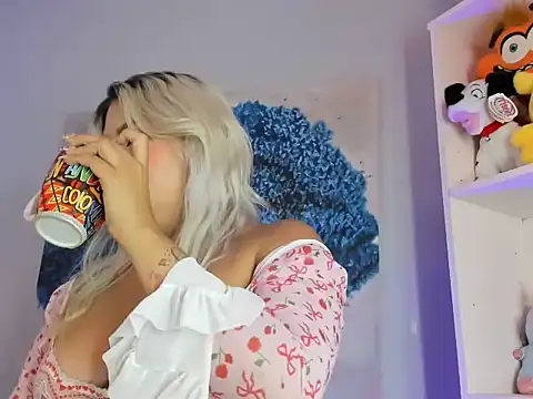 naomi sanz online show from 20, 4, 2026