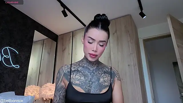 Snapshot of belllbonniie chatting on 12, 5, 2026 belllbonniie online show from 12, 5, 2026