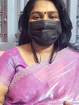Snapshot of Tamil_Azhaghi25 chatting on 18, 1, 2026 Tamil Azhaghi25 online show from 18, 1, 2026