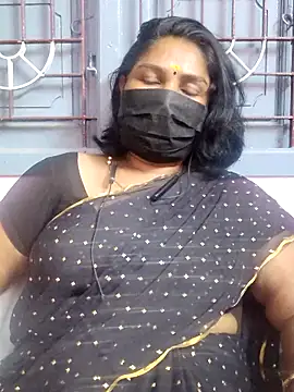 Snapshot of Tamil_Azhaghi25 chatting on 17, 5, 2026 Tamil Azhaghi25 online show from 17, 5, 2026