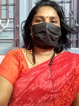 Snapshot of Tamil_Azhaghi25 chatting on 19, 5, 2026 Tamil Azhaghi25 online show from 19, 5, 2026
