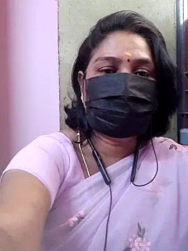 Snapshot of Tamil_Azhaghi25 chatting on 21, 5, 2026 Tamil Azhaghi25 online show from 21, 5, 2026