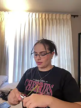 Tayler Kim online show from 3, 4, 2026