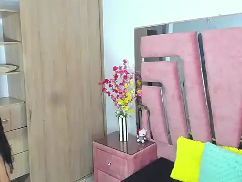 MaraKarly online show from 10, 11, 2025