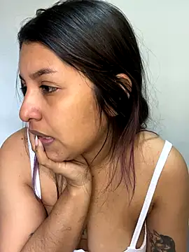  Chloe Smith online show from 11, 10, 2025