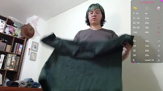 Snapshot of Froggyinthebox chatting on 30, 3, 2026 Froggyinthebox online show from 30, 3, 2026