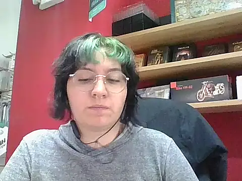 Snapshot of Froggyinthebox chatting on 10, 5, 2026 Froggyinthebox online show from 10, 5, 2026