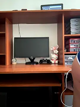 Yui-Ch06 online show from 13, 10, 2025