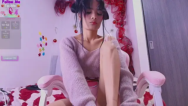 Snapshot of MeganRouss74 chatting on 21, 12, 2025 MeganRouss74 online show from 21, 12, 2025