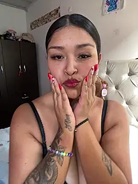 Snapshot of Aurora_fire1 chatting on 3, 2, 2026 Aurora fire1 online show from 3, 2, 2026