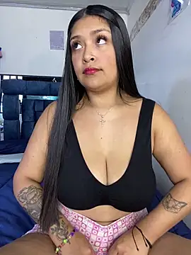 Snapshot of Aurora_fire1 chatting on 23, 2, 2026 Aurora fire1 online show from 23, 2, 2026