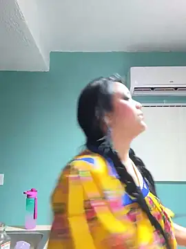 Snapshot of MyHoneyFrida chatting on 16, 9, 2025 MyHoneyFrida online show from 16, 9, 2025