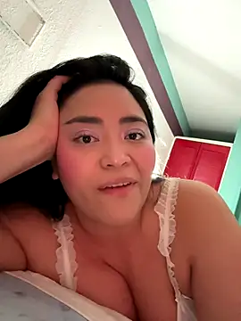Snapshot of MyHoneyFrida chatting on 7, 10, 2025 MyHoneyFrida online show from 7, 10, 2025