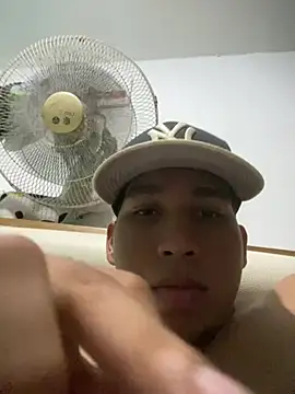 Snapshot of dlcr_ chatting on 28, 6, 2026 dlcr online show from 28, 6, 2026