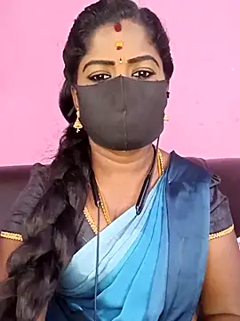 Snapshot of tamilammukuttyy chatting on 9, 4, 2026 tamilammukuttyy online show from 9, 4, 2026