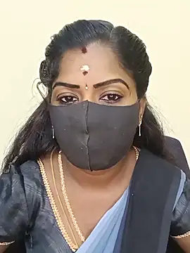 Snapshot of tamilammukuttyy chatting on 10, 6, 2026 tamilammukuttyy online show from 10, 6, 2026