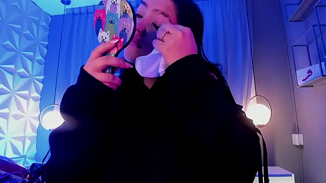 MAGIC TESSA online show from 5, 12, 2025