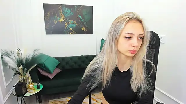 EmilyGraydis online show from 28, 2, 2026