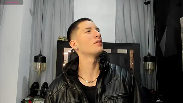 HunterHeat  online show from 16, 4, 2026