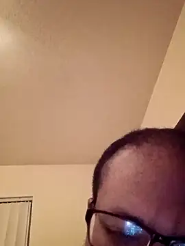 Snapshot of moneybaggtj chatting on 13, 4, 2026 moneybaggtj online show from 13, 4, 2026