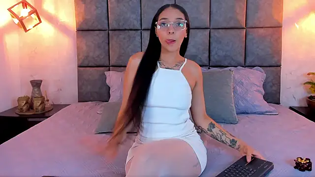 Snapshot of Roseaurora chatting on 29, 4, 2026 Roseaurora online show from 29, 4, 2026