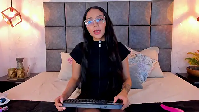 Snapshot of Roseaurora chatting on 29, 5, 2026 Roseaurora online show from 29, 5, 2026