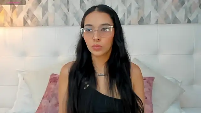 Snapshot of Roseaurora chatting on 14, 7, 2026 Roseaurora online show from 14, 7, 2026