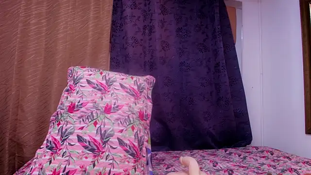 sweegirl69 online show from 1, 11, 2025