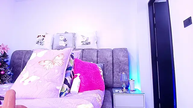 sweegirl69 online show from 9, 1, 2026