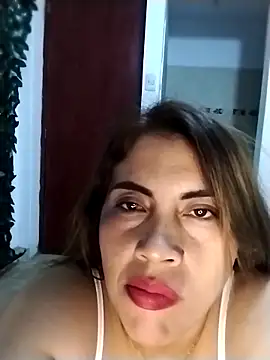 Snapshot of Camila_latina_0 chatting on 15, 10, 2025 Camila latina 0 online show from 15, 10, 2025