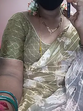Snapshot of Mee_harini-telugupilla chatting on 31, 5, 2026 Mee harini-telugupilla online show from 31, 5, 2026
