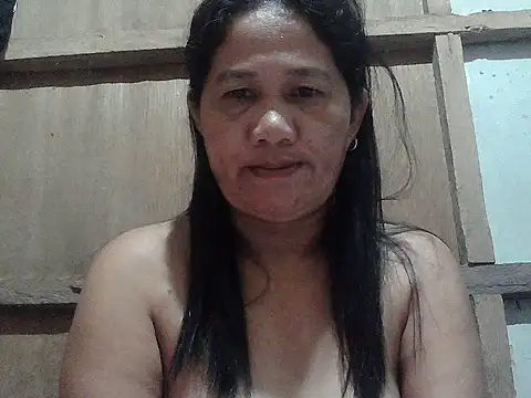 Snapshot of hotmama_063 chatting on 7, 7, 2026 hotmama 063 online show from 7, 7, 2026