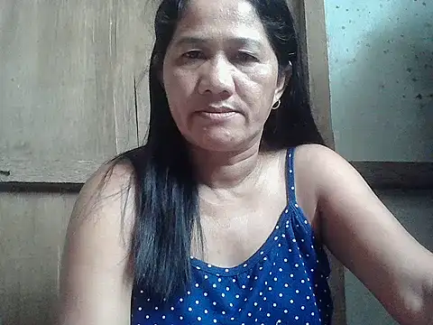 Snapshot of hotmama_063 chatting on 10, 7, 2026 hotmama 063 online show from 10, 7, 2026