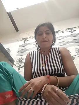 LUCKY cut online show from 10, 3, 2026