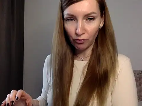 Varnyx online show from 5, 11, 2025